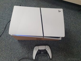 PlayStation 5 slim Digital Edition  1TB v záruce do 12/2025