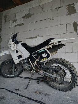 Yamaha DT 125