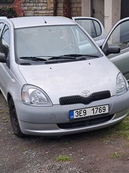 Toyota Yaris 1999