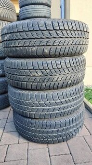 Pneu zimní, 4 ks, rozměr 205/60/16, 96H, zn. UNIROYAL