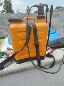 Tlakový postřikovač lobster 16l