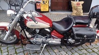 Yamaha XVS 1100 Drag Star