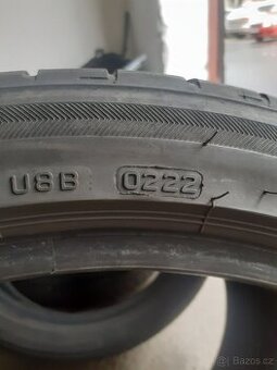Prodám letní pneu 235/40 R19