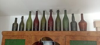 KOUPÍM STARÉ PIVNÍ LAHVE S NÁPISY