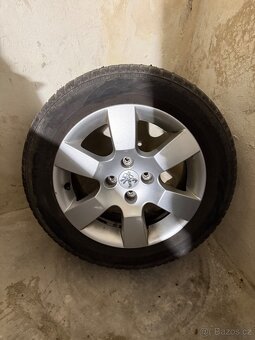 Peugeot alu r16 Nokian WR D3 215/55