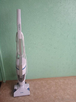 Tyčový vysavač Tesla, elektrický