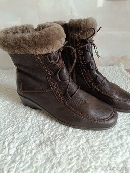 kožené zimní boty s beránkem