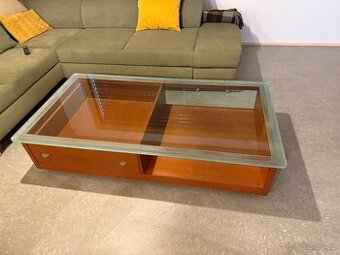 Konferenční stůl na kolečkách