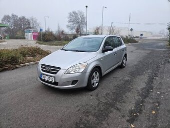 Kia Ceed,  1.4i 80kw, CZ původ  143tkm
