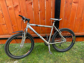 Kellys Majestic MTB XL-3x9, Deore, RST Gila TL,26"