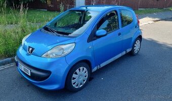 PEUGEOT 107 1.0 benzín