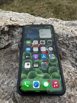 IPhone 11 black 256GB - 1