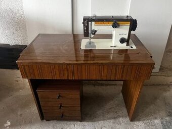 Šicí stroj Veritas