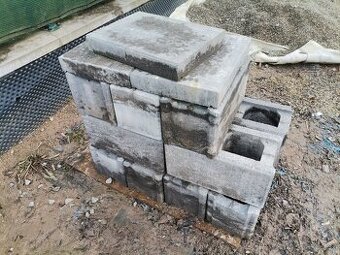 Plotové tvarovky a zákrytové desky Best