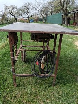 Stolní kotoučová pila