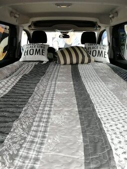 Spací vestavná skládací postel