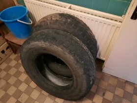 4 x PNEU 9,5 X R17,5 KOSTRY