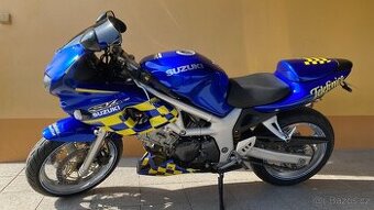 Suzuki SV650S / polepy Movistar / po majitelce/ PĚKNÁ