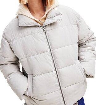 Dámská zimní bunda Desigual