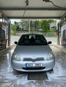 Toyota Yaris 2001