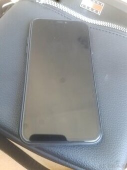 iPhone 11 /64 gb