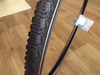 Trekingový plášť Schwalbe s reflexním pruhem