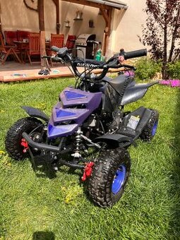 Dětská čtyřkolka 49cc – připravena na jízdu