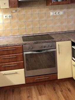 Trouba Whirlpool + sklokeramická deska.