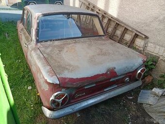 Ford Cortina