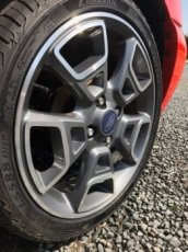 Alu kola 205/40 R17 + nové gumy