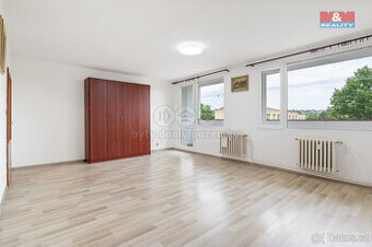 Prodej bytu 2+1, 56 m², Beroun, ul. Slapská, lodžie