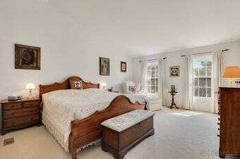 Masivní rustikální postel, vyrobena ve Virginii, USA
