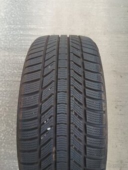 245/40r19