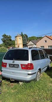 Seat Alhambra na díly jako celek