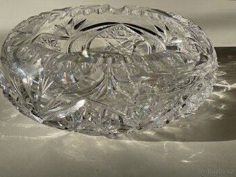 BOHEMIA CRYSTAL broušený popelník - PbO 24%
