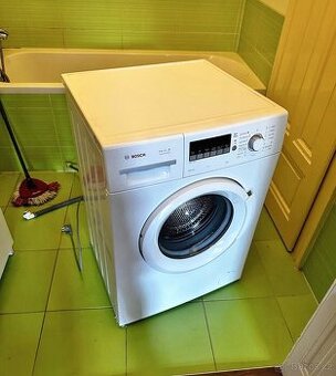 DOVOZ MOŽNÝ pěkná funkční pračka Bosch na 6 kg prádla