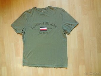 pánské Tommy Hilfiger khaki tričko kr.ruk příjemné ba L-XL