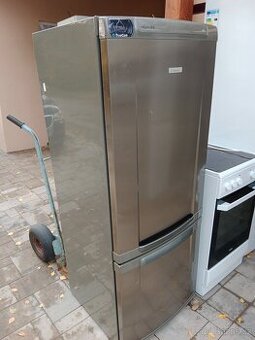 Lednice s mrazakem Elektrolux