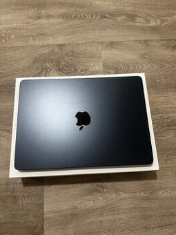 MacBook Air 13” M4 – Temně inkoustový | NOVÝ STAV