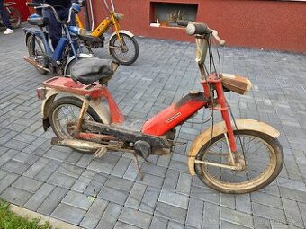 Babetta 207 s kartičkou, červená původní 5.