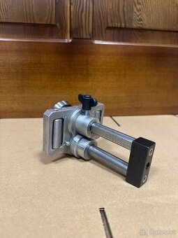 Ohýbačka plechů HIT, válečková ohýbačka 100 stupňů, šířka 15