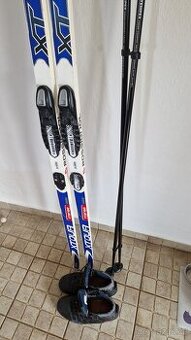 Běžecké lyže,  hůlky,  boty