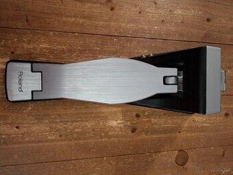 Roland pedal kt 10
