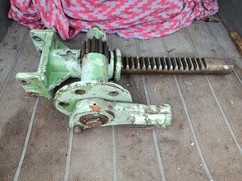 Hřebenový lis ruční