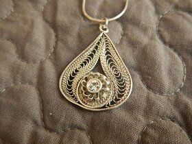 přívešek slza filigrán