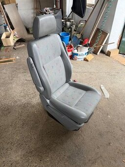 Sedačka VW Transporter T5