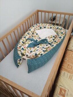 Hnízdo+zavinovačka