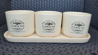 3 keramické květináče s táckem