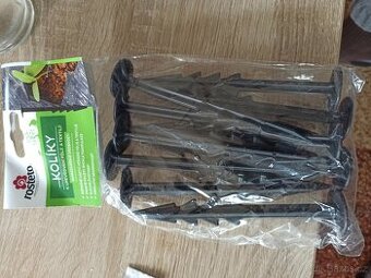 Kotvící plastové kolíky