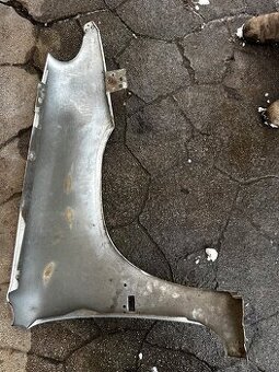 Přední blatník Citroen Saxo 2000